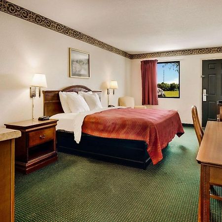 Rodeway Inn Sandersville Exterior foto
